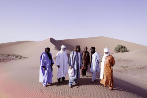 Tinariwen - The aching beauty of the lonesome desert blues - Art Theefe support